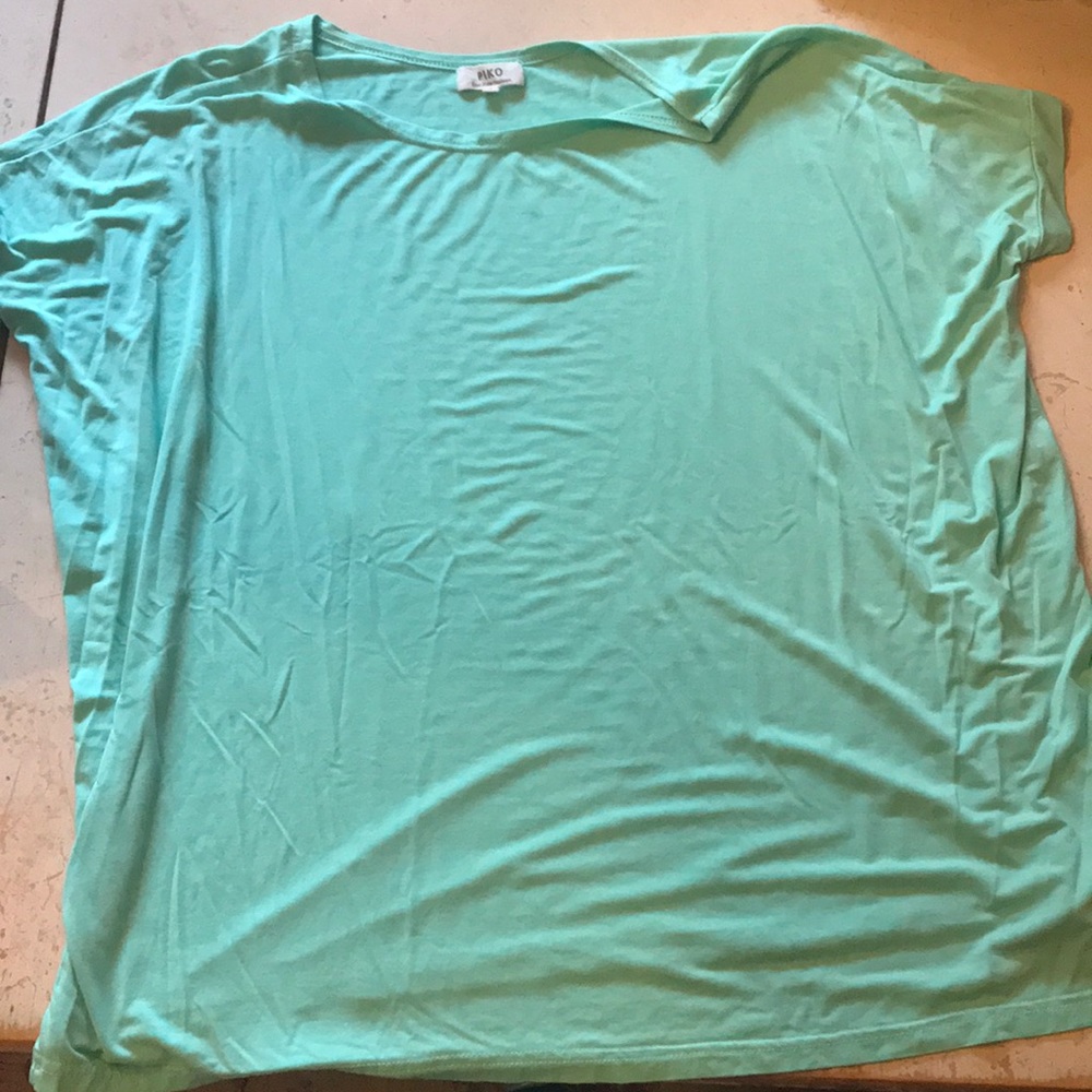 Mint/Green PIKO short sleeve top • small